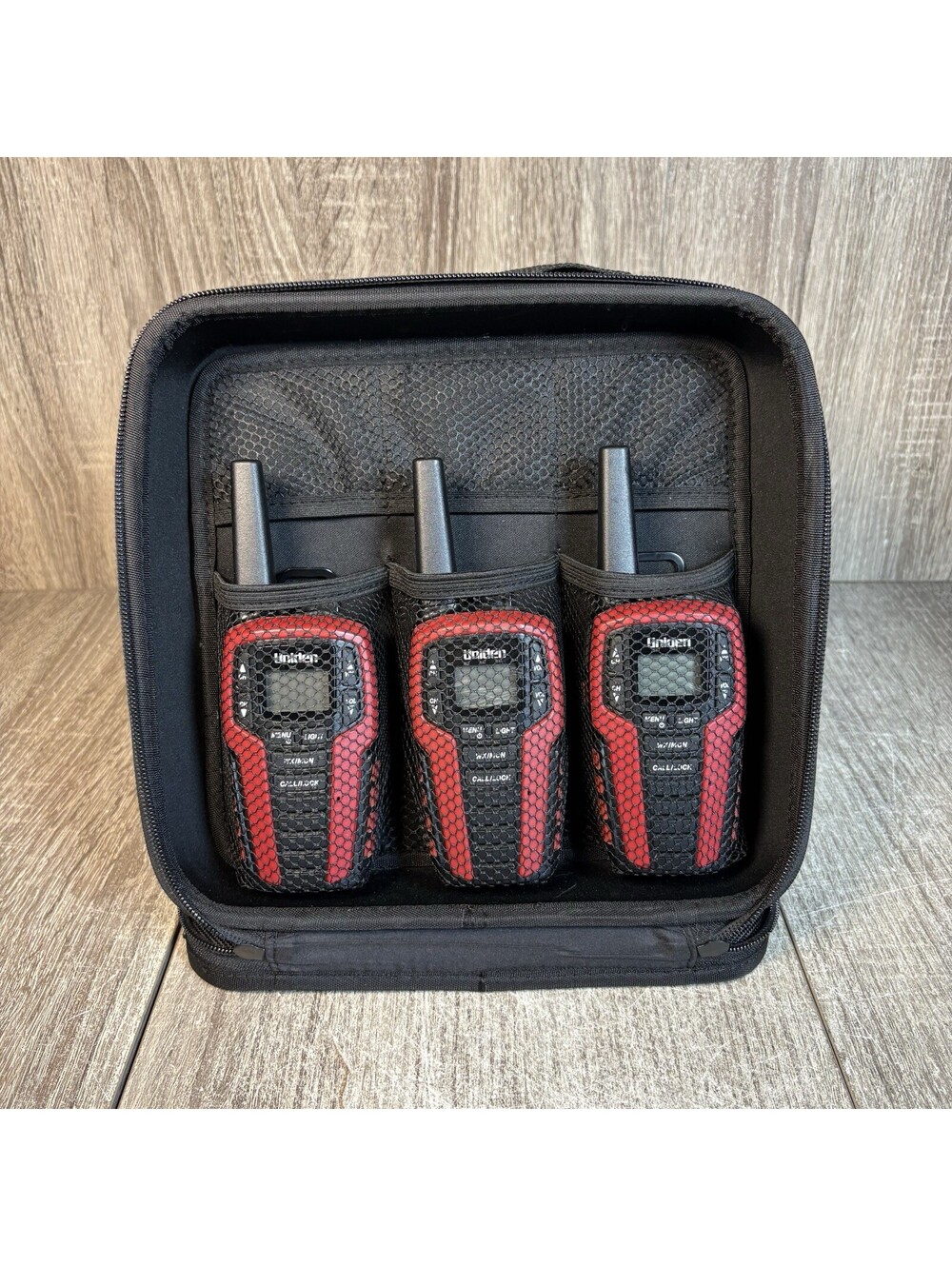 Uniden 2 way radios 32 mile range 22 Channels SX409-3VP Rechargeable